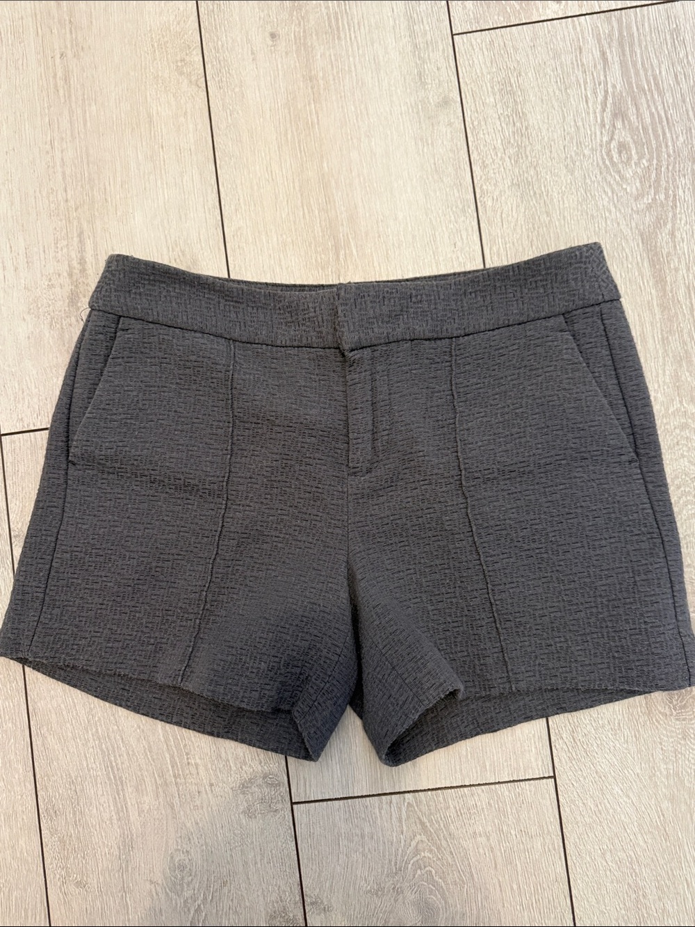 Banana Republic Textured Gray Women's Shorts